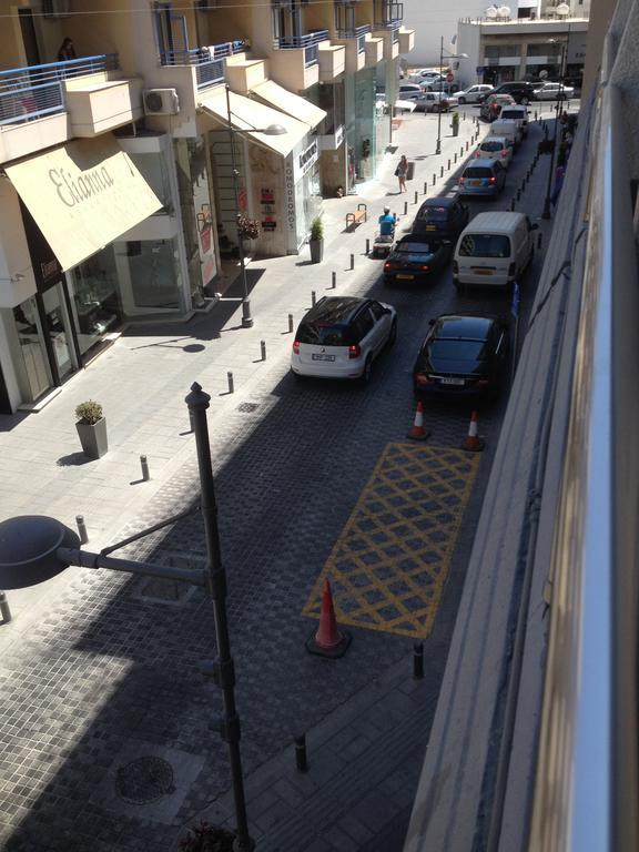 Les Palmiers Petrou Apartments Λάρνακα Δωμάτιο φωτογραφία